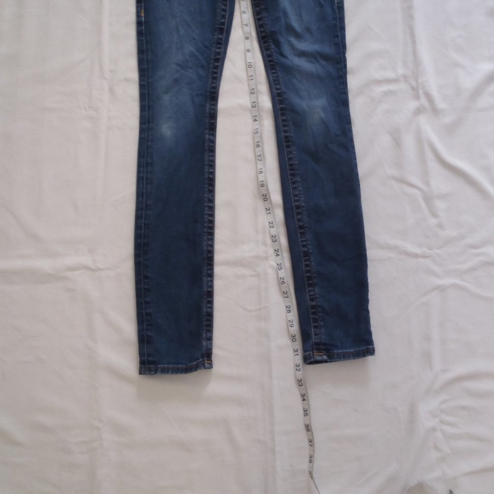 True Religion Stella Low Rise Skinny Jeans - Picture 14 of 14